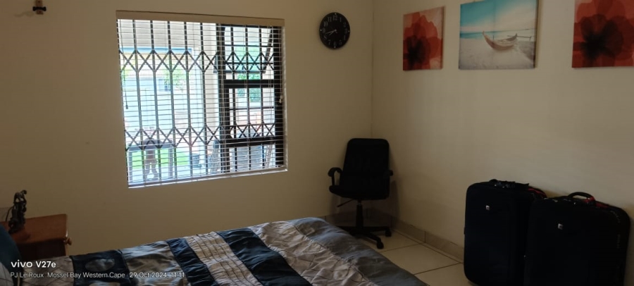 4 Bedroom Property for Sale in Menkenkop Western Cape